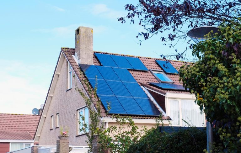 Panneaux solaires nettoyés sans rayure