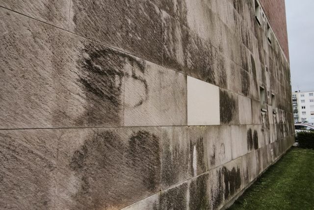 Façade traitée en hauteur par drone